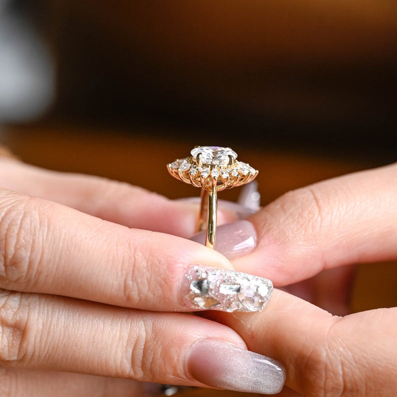 Stunning 1.0 - 2.0 CT Oval Moissanite Engagement Ring with Halo Design 2