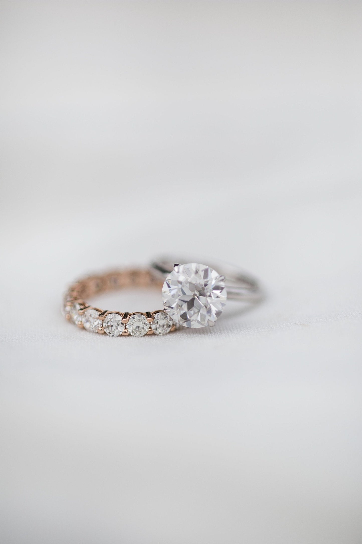 3.0 CT Round Solitaire Moissanite Engagement Ring