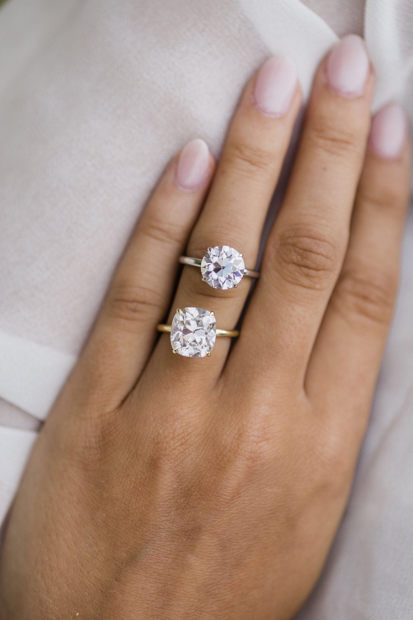 3.0 CT Round Solitaire Moissanite Engagement Ring