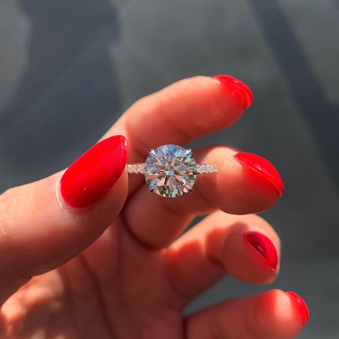 1.5 CT Round Cut Hidden Halo & Pave Moissanite Engagement Ring