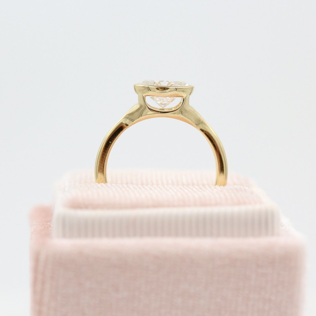 2.0 CT Oval Cut Bezel Solitaire Moissanite Engagement Ring
