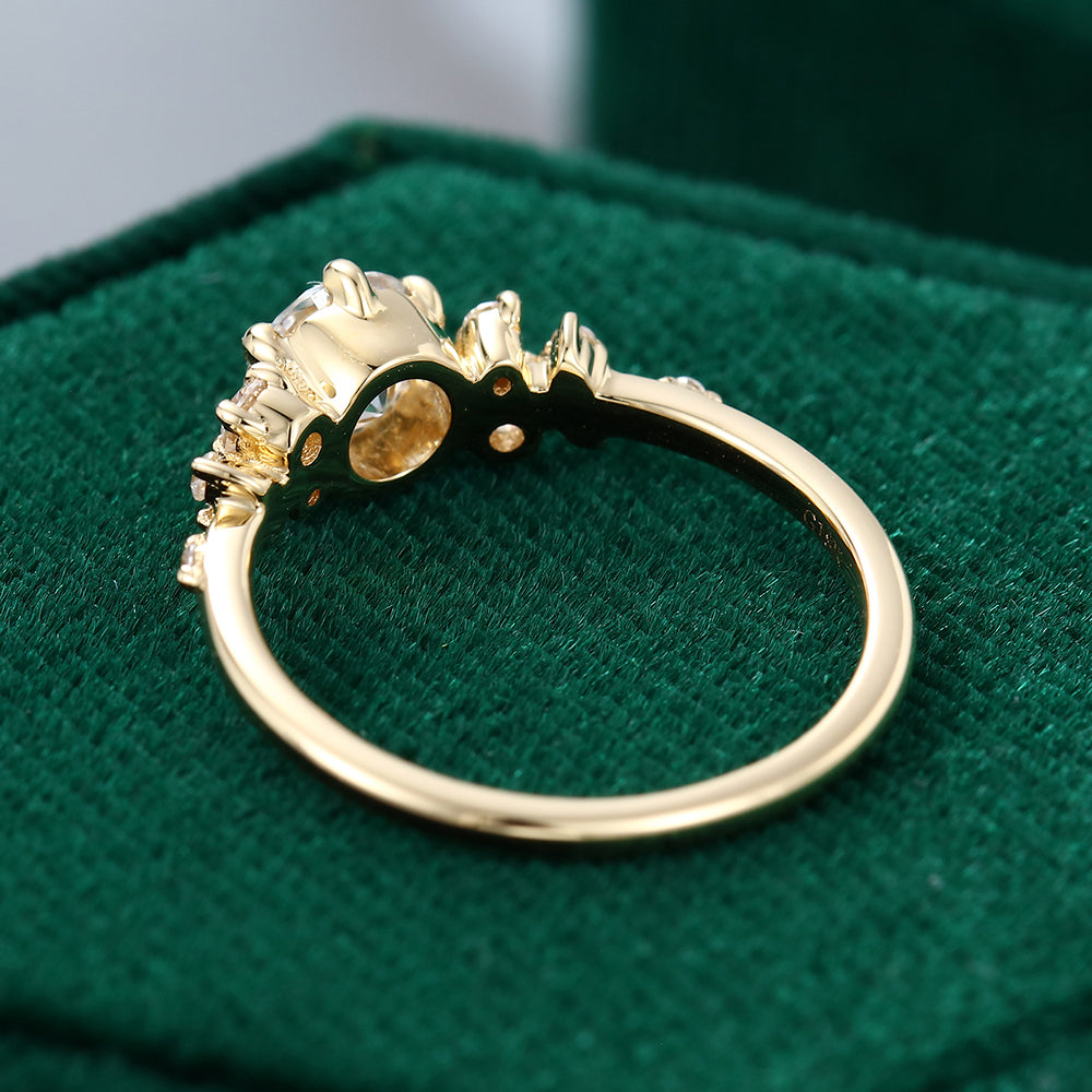 0.45 CT Round Shaped Moissanite Cluster Engagement Ring