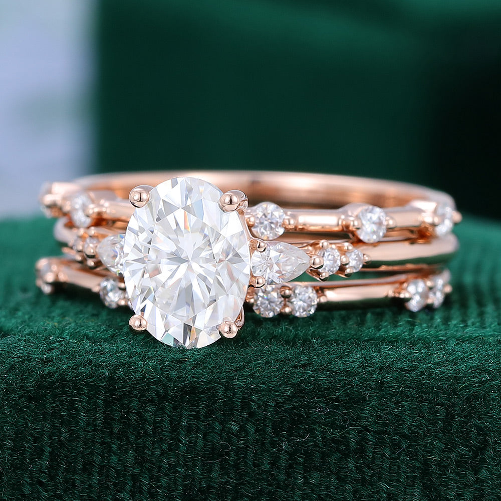 1.33 CT Oval Moissanite Three Stone Bridal Ring Set