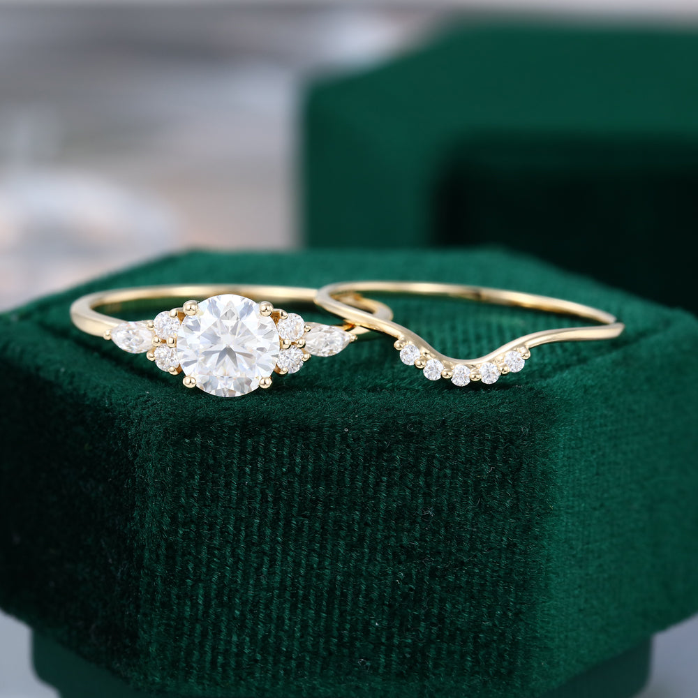 0.88 CT Round Moissanite Cluster Bridal Ring Set