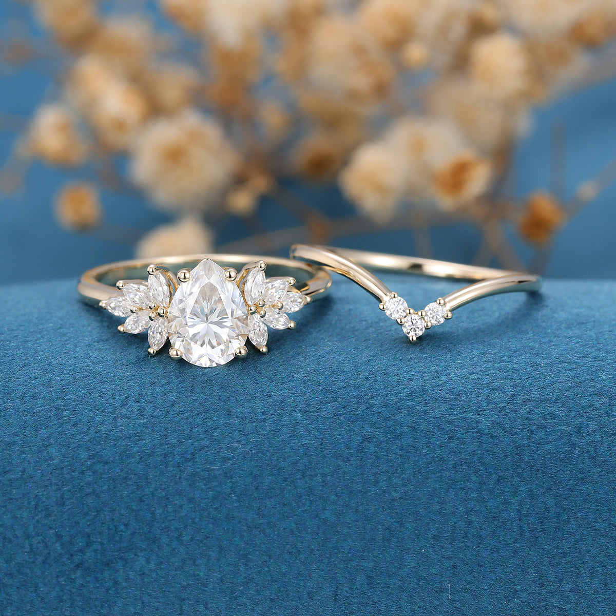 1.0 CT Pear Shaped Moissanite Cluster Bridal Set