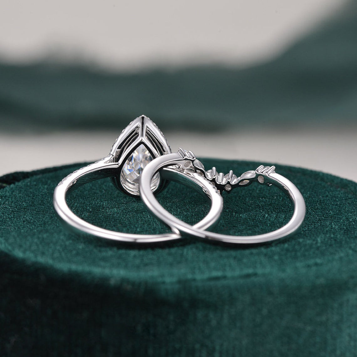 2.0 CT Pear Cut Halo Moissanite Bridal Ring Set