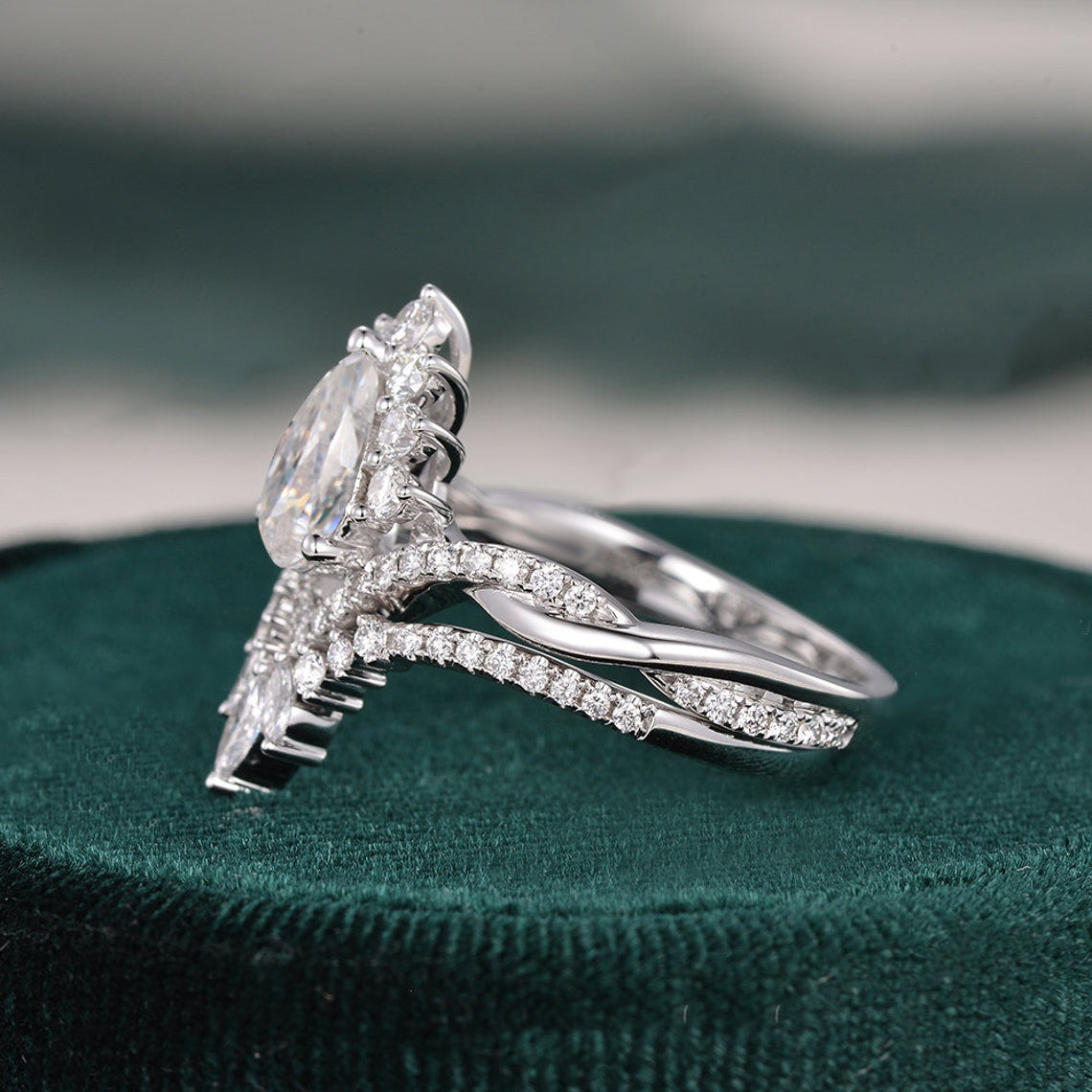 1.50 CT Pear Cut Twisted Art Deco Moissanite Bridal Ring Set