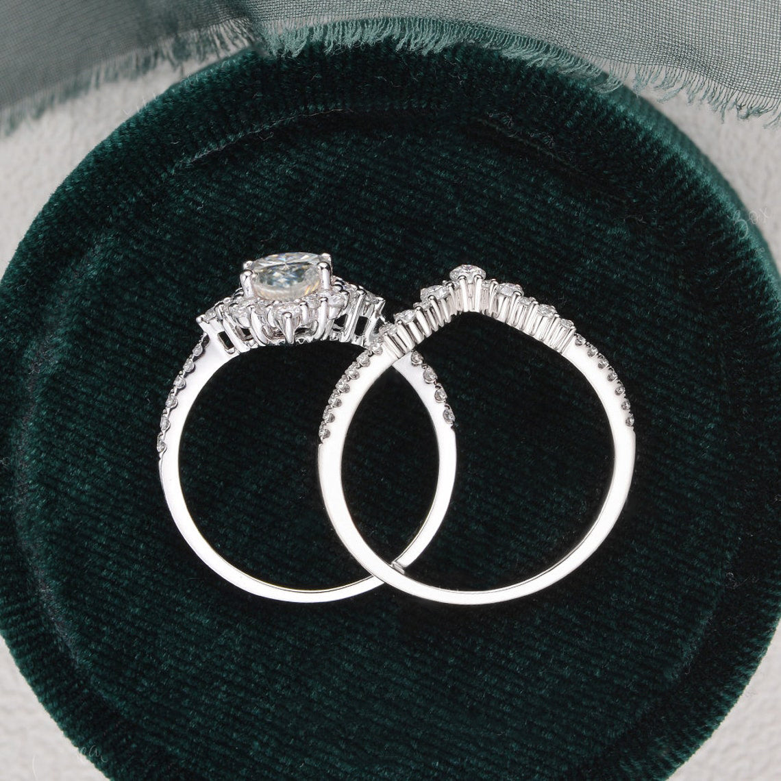 1.50 CT Pear Cut Cluster Moissanite Bridal Ring Set