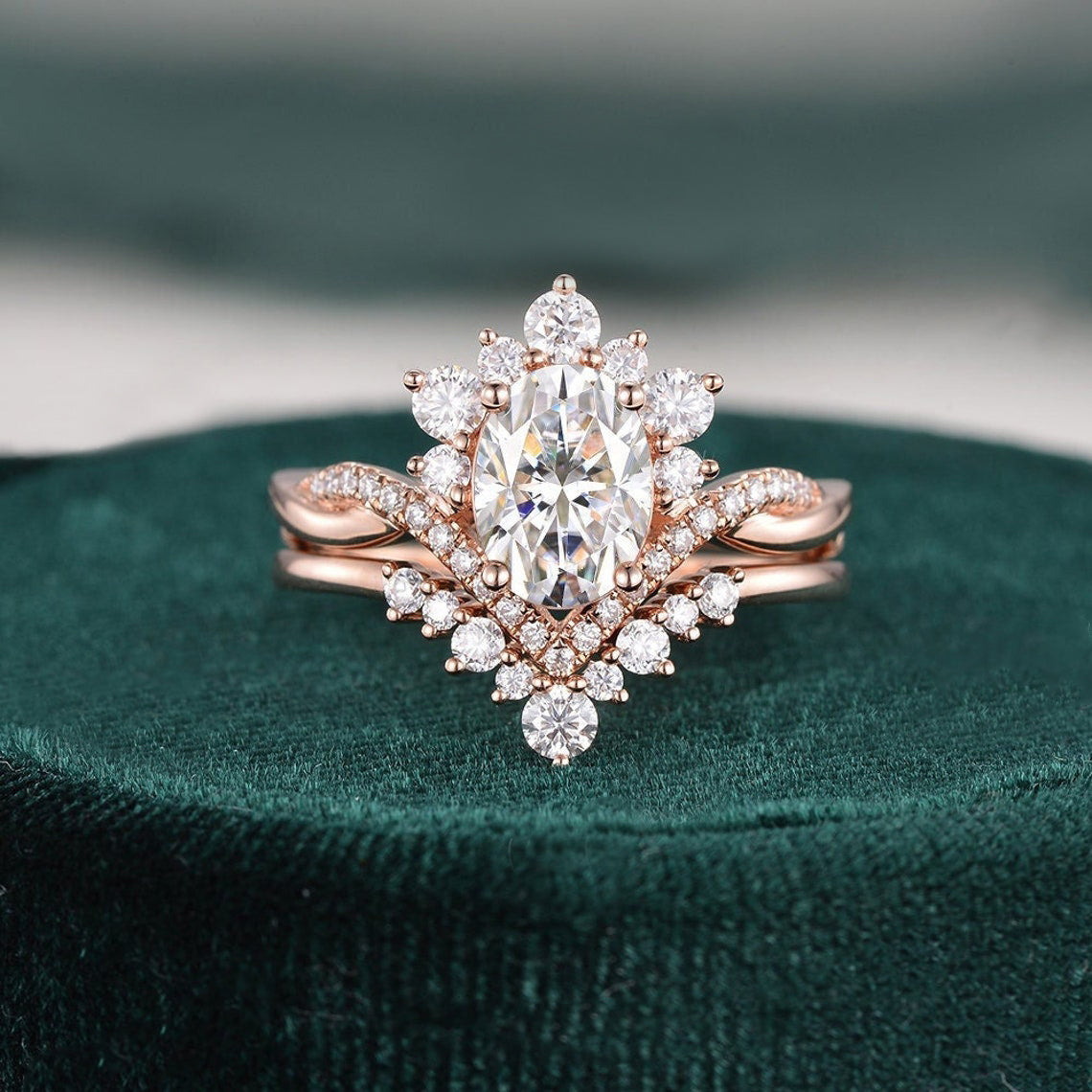 1.50 CT Oval Cut Cluster Moissanite Bridal Ring Set