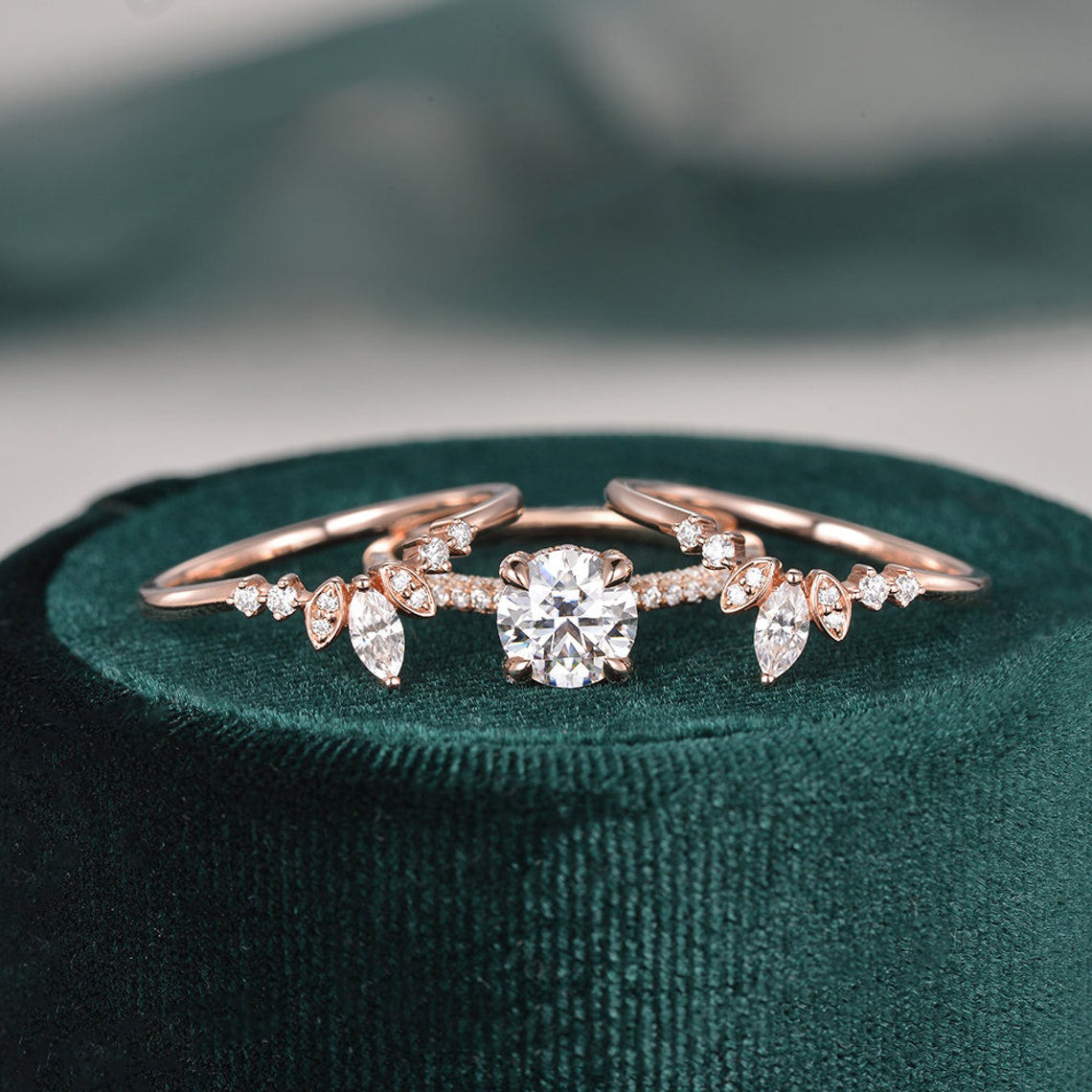 1.0 CT Round Cut Hidden Halo Moissanite Bridal Ring Set