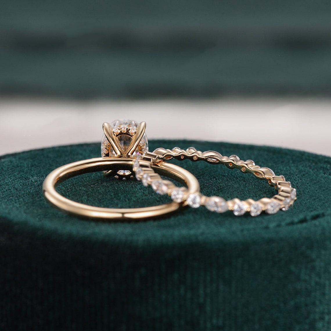 1.50 CT Oval Cut Solitaire Moissanite Bridal Ring Set