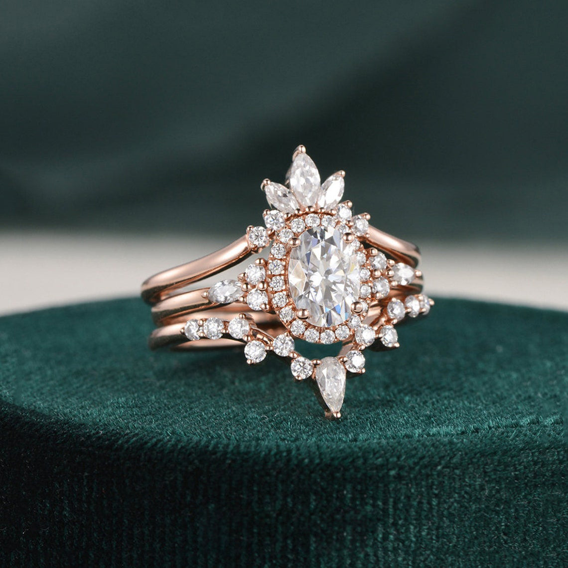 1.0 CT Oval Cut Cluster Halo Moissanite Bridal Ring Set