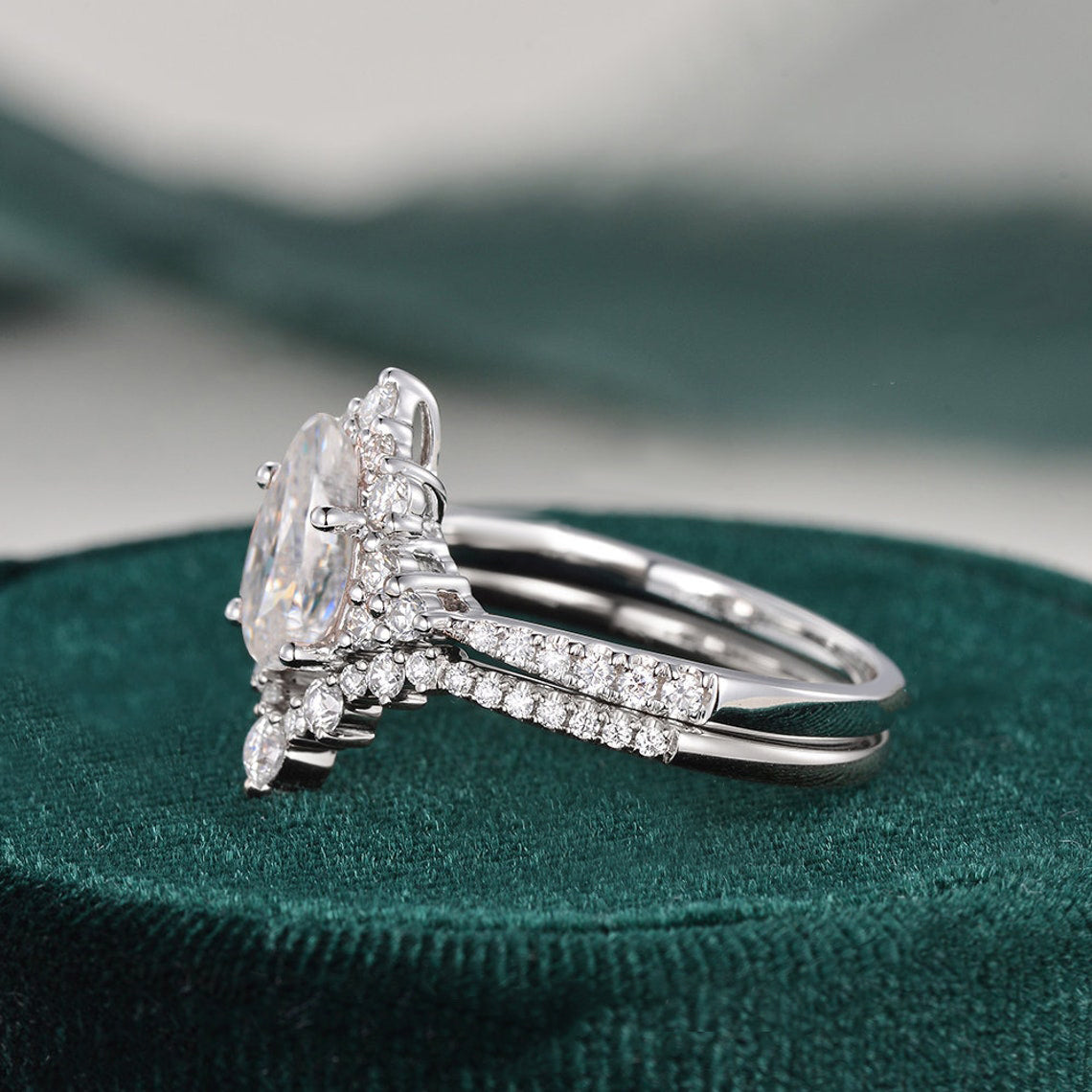 1.50 CT Pear Cut Cluster Moissanite Bridal Ring Set