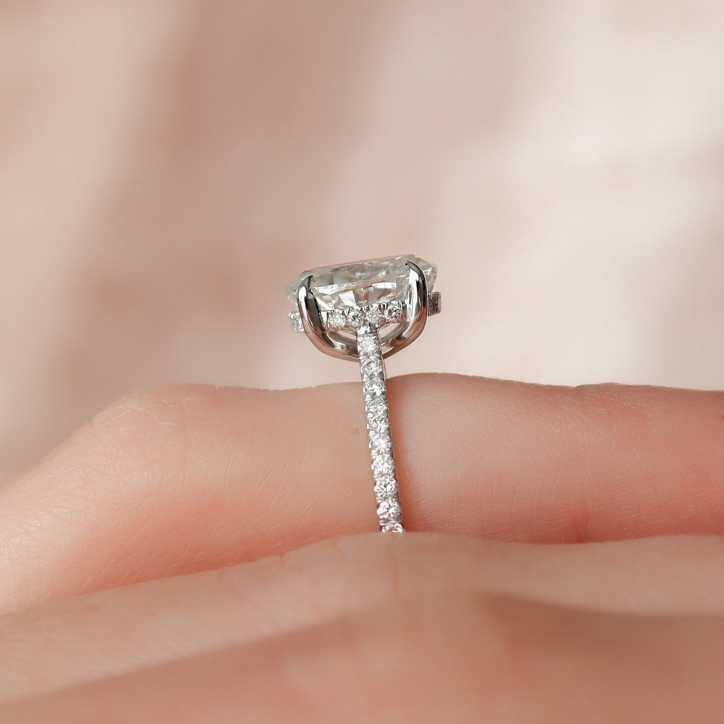 2 CT Oval Cut Moissanite Engagement Ring With Pave Setting