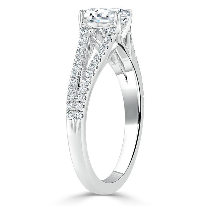 0.75 CT Oval Cut Solitaire Split Shank Style Moissanite Engagement Ring