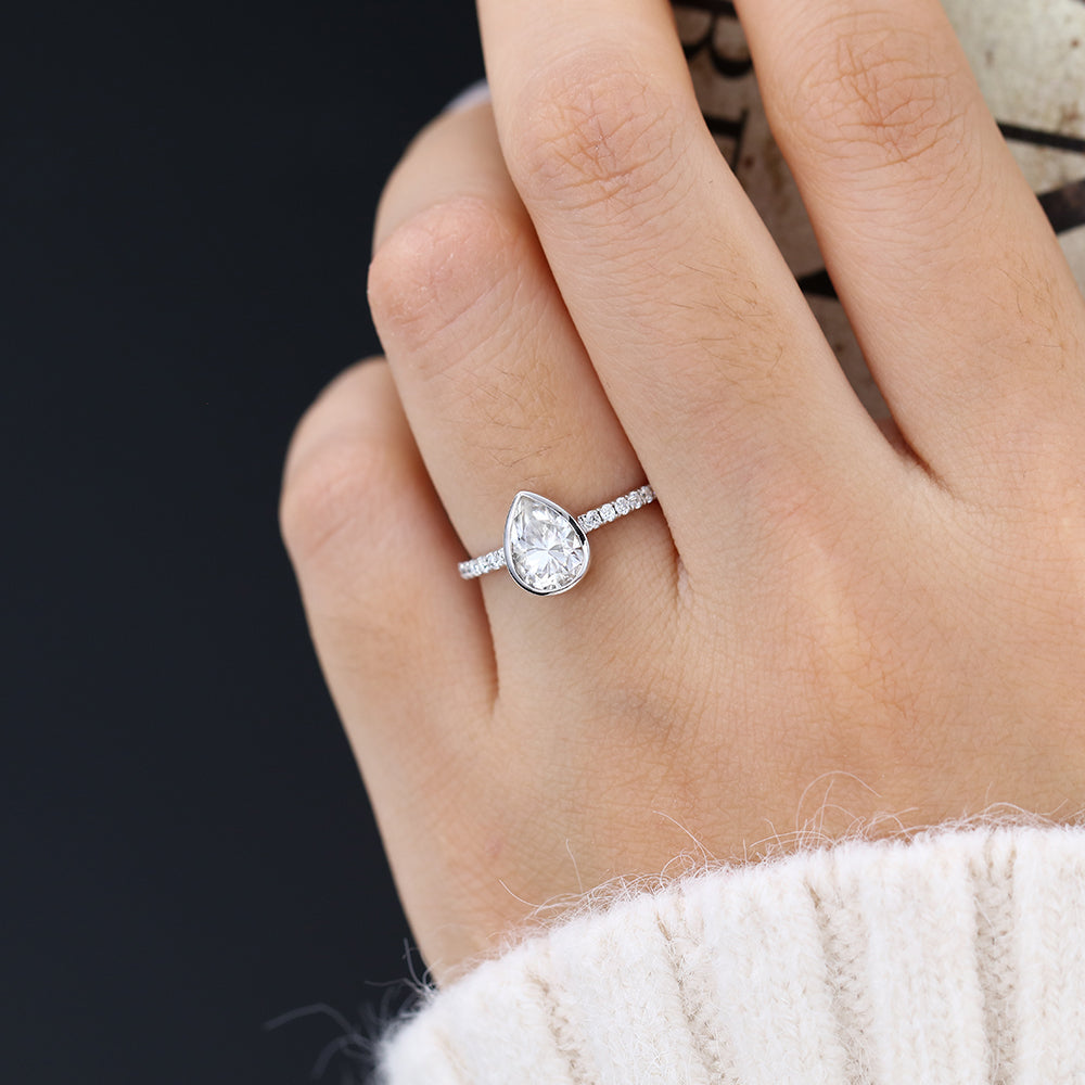 1.0 CT Pear Shaped Moissanite Pave Setting Engagement Ring