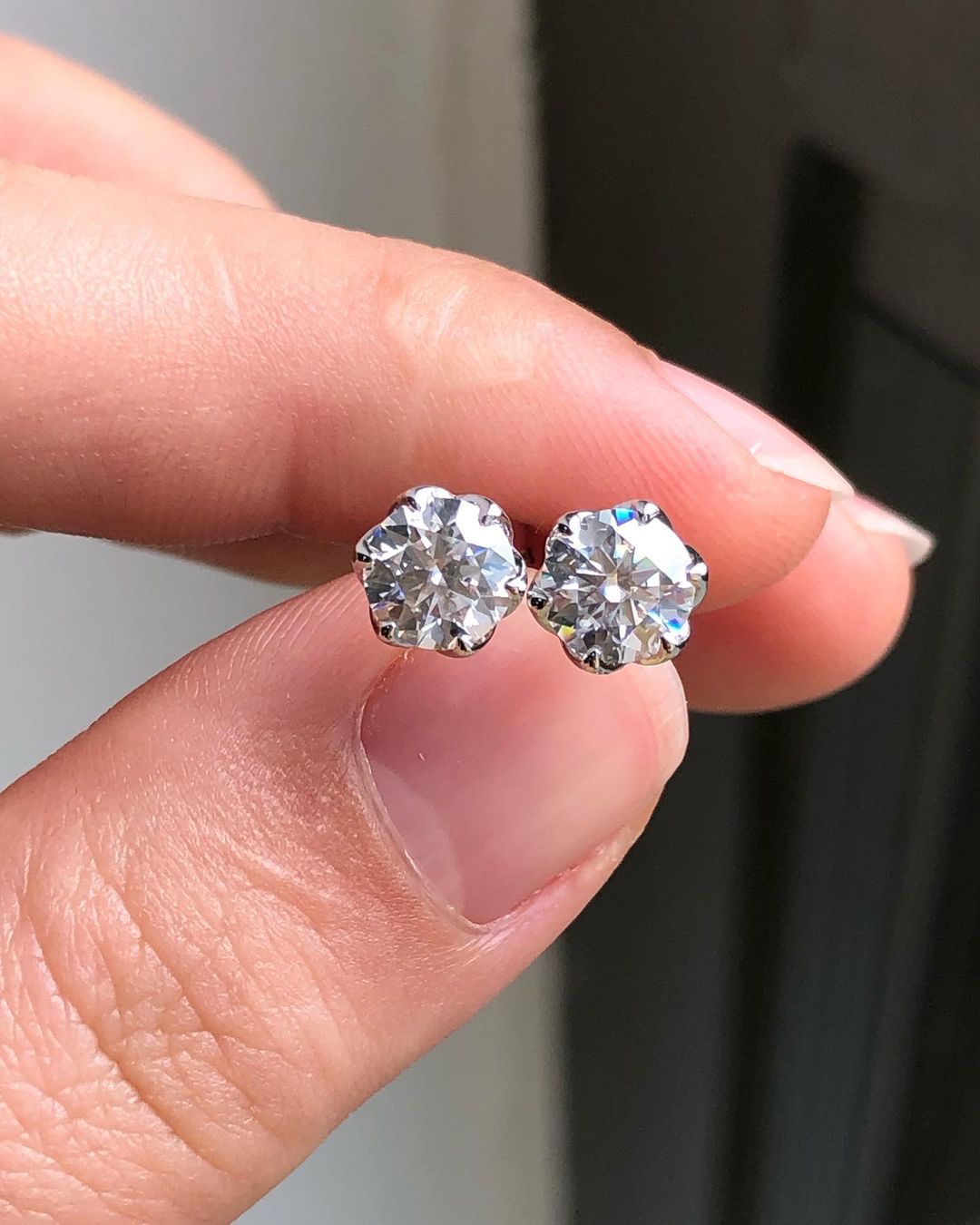 1.0 TCW Round Cut Moissanite Solitaire Stud Earrings