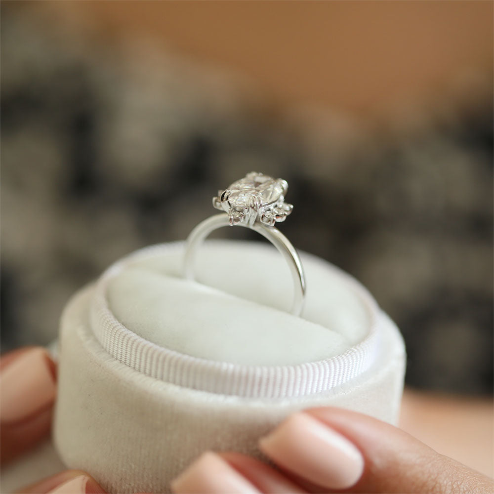 2.1 CT Oval Shaped Halo Moissanite Engagement Ring