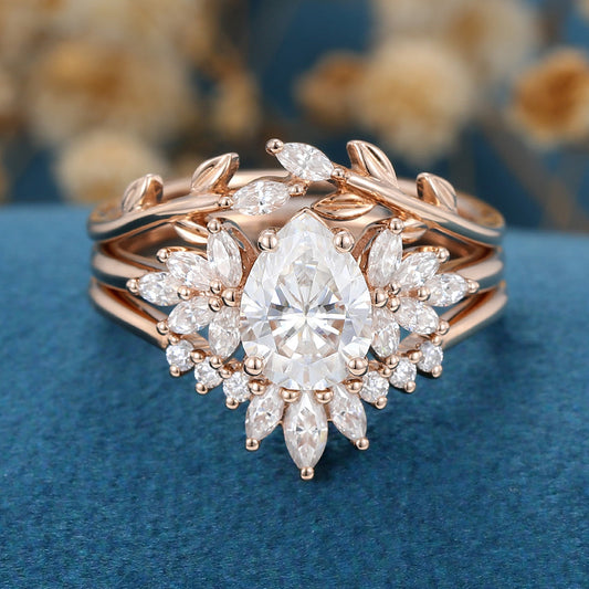 1.0 CT Pear Shaped Moissanite Cluster Bridal Set