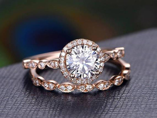 0.75 CT Round Halo Pave Moissanite Bridal Ring Set