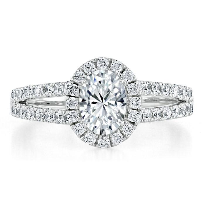 0.94 CT  Oval Cut Halo Split Shank Setting Moissanite Engagement Ring