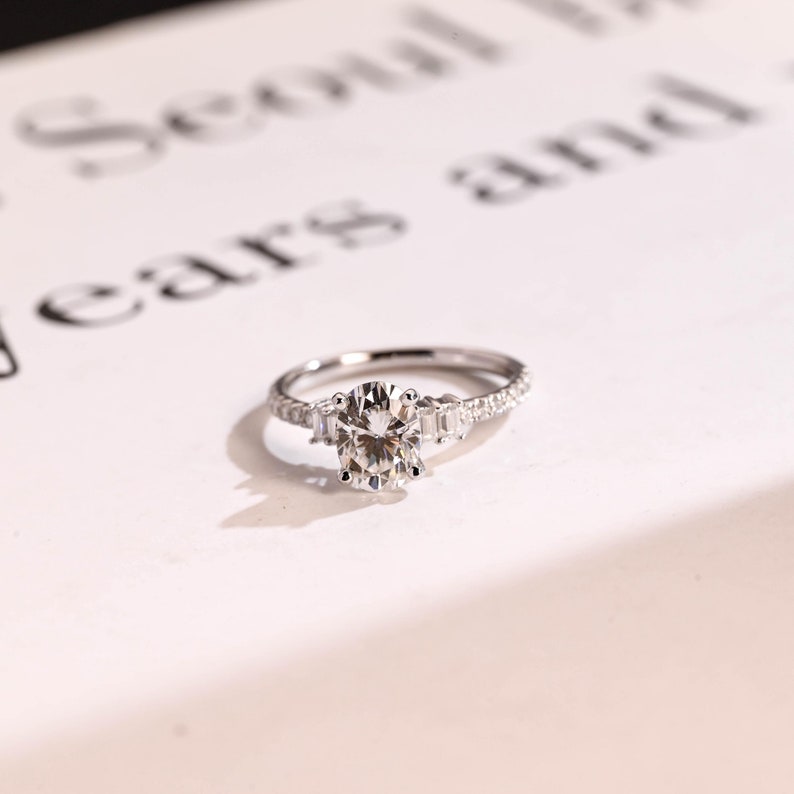 Stunning 1.0 - 2.0 CT Oval Moissanite Engagement Ring with Pave Design 1