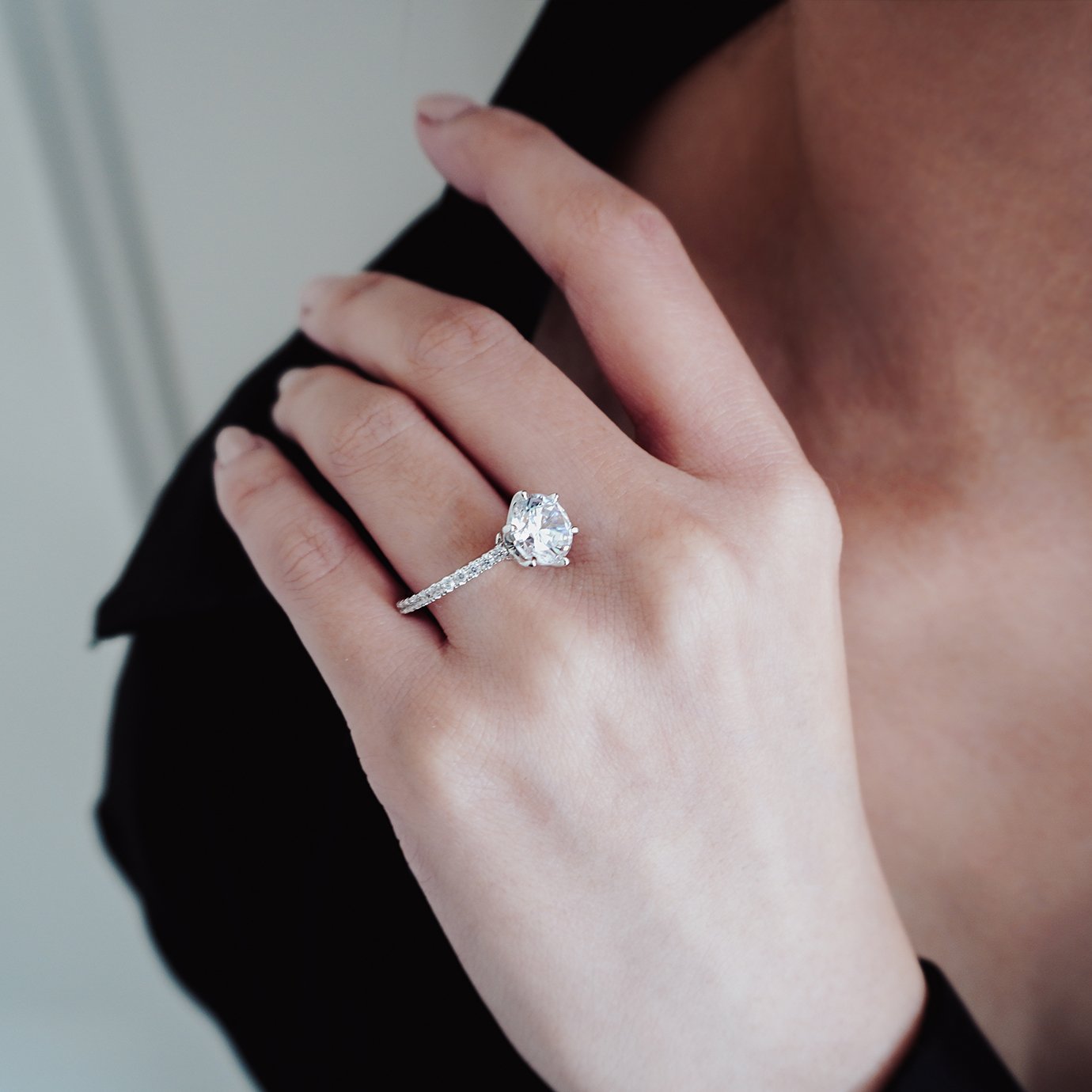 2.0 CT Round Shaped Moissanite Solitaire Pave Setting Engagement Ring