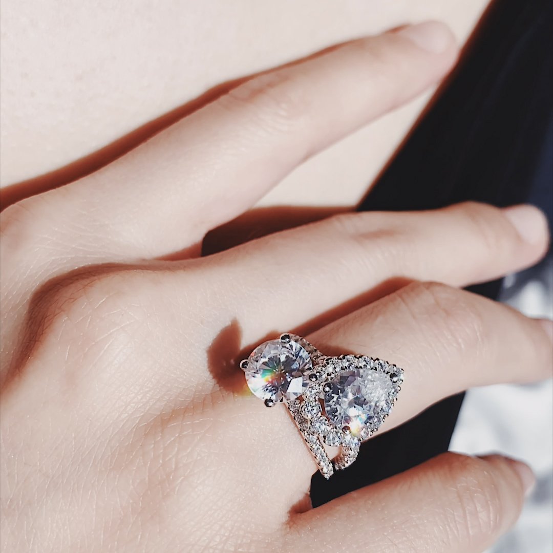 2.0 CT Round Shaped Moissanite Solitaire Pave Setting Engagement Ring