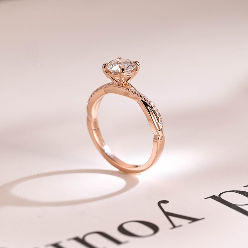 Stunning 0.5 - 1.5 CT Round Moissanite Engagement Ring with Twisted Pave Design 8