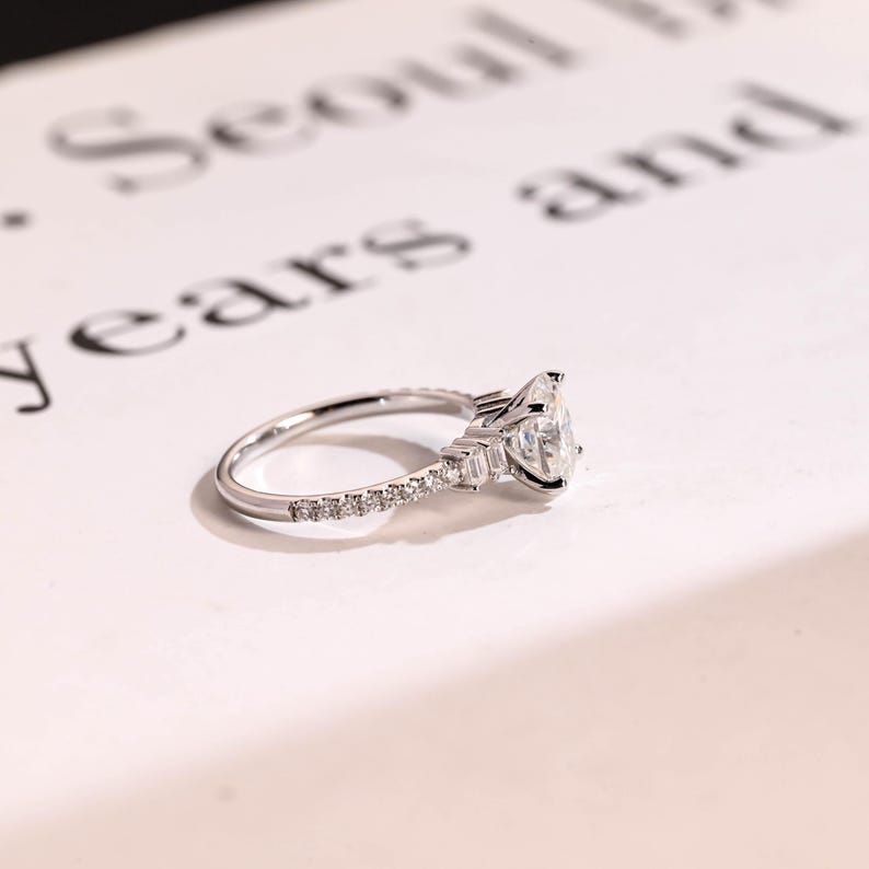 Stunning 1.0 - 2.0 CT Oval Moissanite Engagement Ring with Pave Design 9