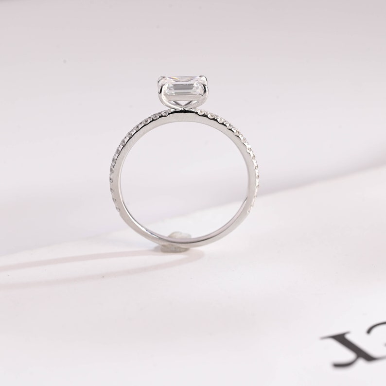 Stunning 0.5 - 1.5 CT Emerald Moissanite Engagement Ring with Pave Design 8