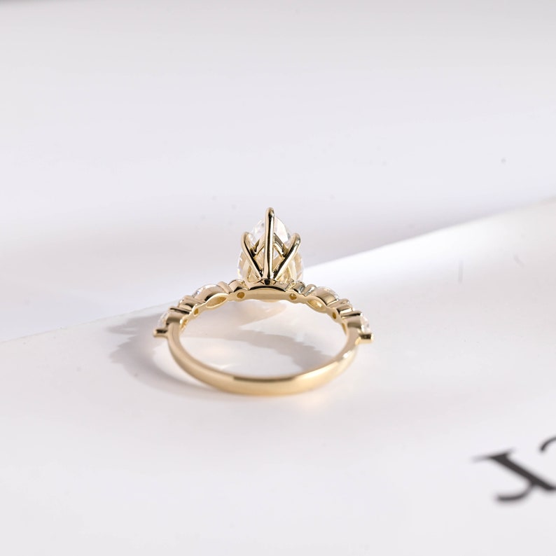 Stunning 1.0 - 2.0 CT Pear Moissanite Engagement Ring with Half Pave Design 5