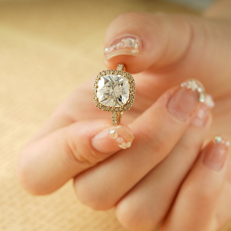 Stunning 1.0 - 2.0 CT Cushion Moissanite Engagement Ring With Pave & Halo Design 2