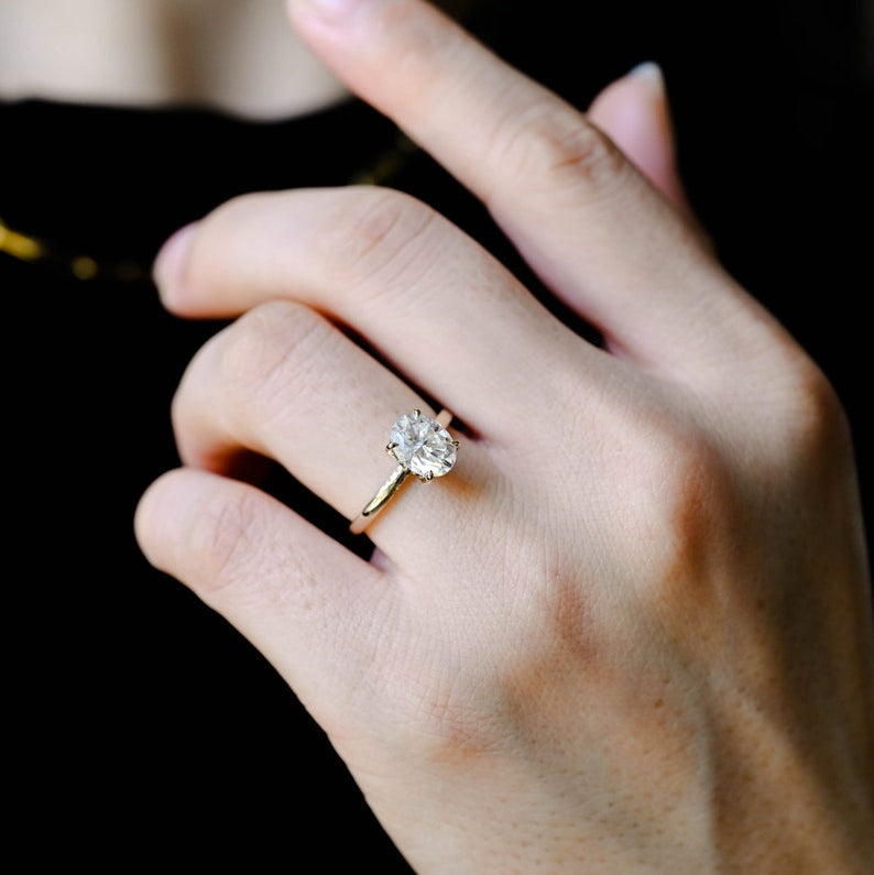 Stunning 1.0 - 2.0 CT Oval Moissanite Engagement Ring with Hidden Halo Design 2