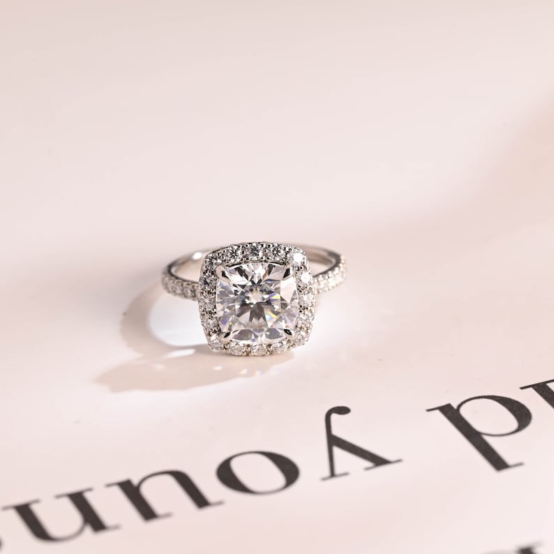 Stunning 1.0 - 2.0 CT Cushion Moissanite Engagement Ring With Pave & Halo Design 1