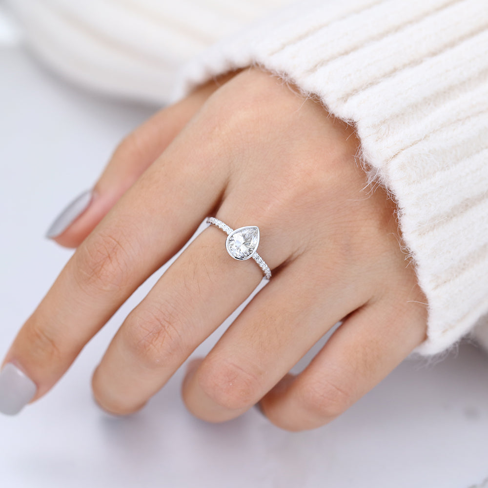 1.0 CT Pear Shaped Moissanite Pave Setting Engagement Ring