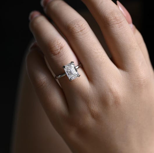 Stunning 1.0 - 2.0 CT Emerald Moissanite Engagement Ring with Hidden Halo Design 2