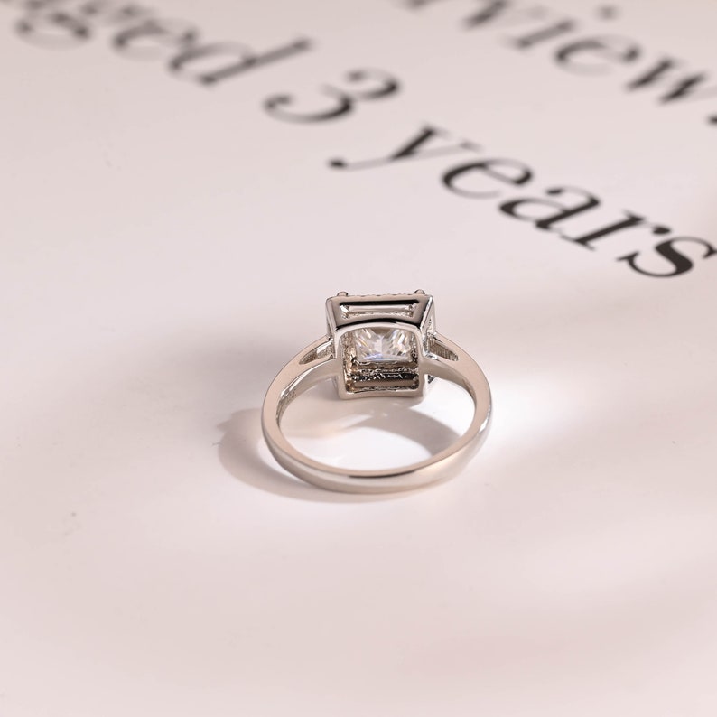 Stunning 1.0 - 2.0 CT Princess Moissanite Engagement Ring with Halo Design 3