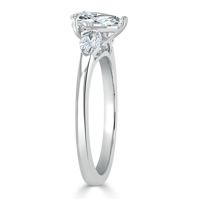 1.0 CT Pear Cut Moissanite Three Stone Engagement Ring
