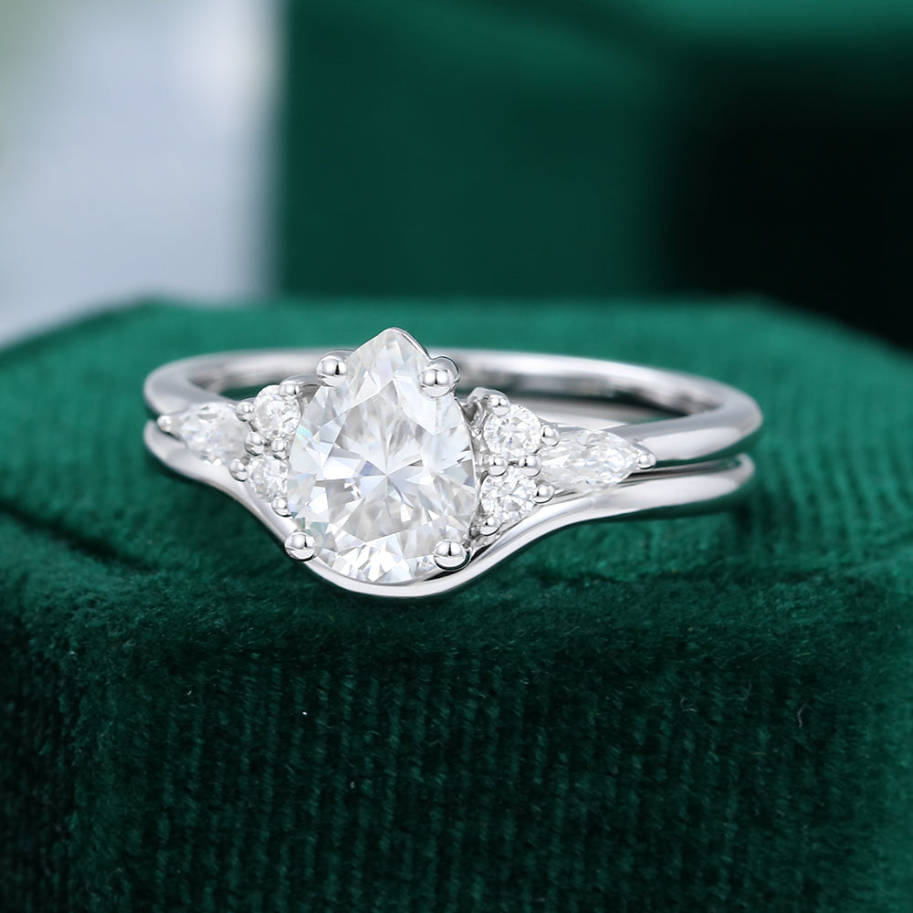 1.0 CT Pear Moissanite Cluster Bridal Ring Set