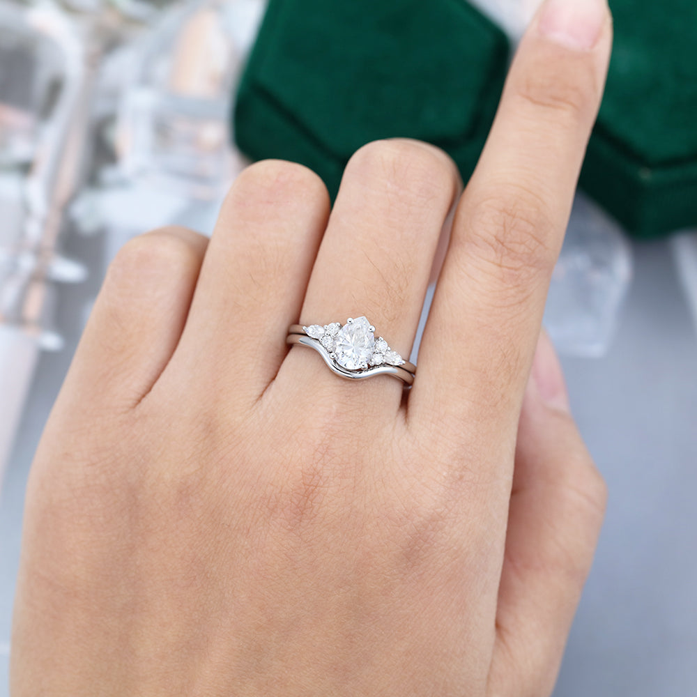 1.0 CT Pear Moissanite Cluster Bridal Ring Set