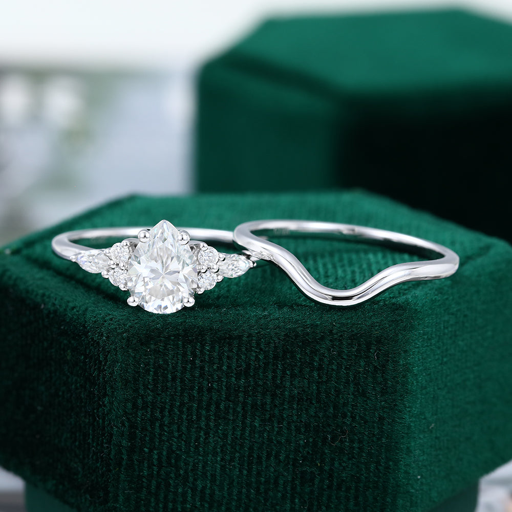 1.0 CT Pear Moissanite Cluster Bridal Ring Set