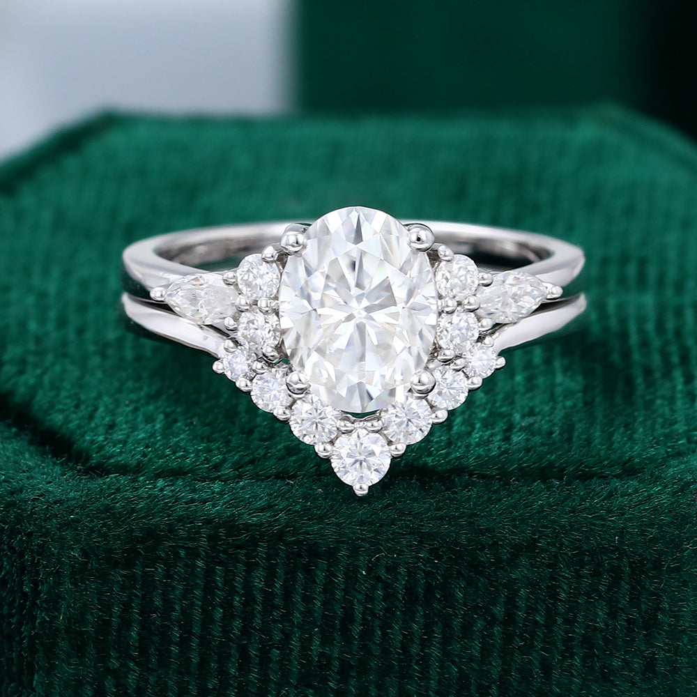 1.33 CT Oval Moissanite Cluster Bridal Ring Set