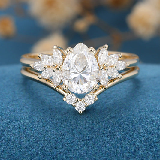 1.0 CT Pear Shaped Moissanite Cluster Bridal Set