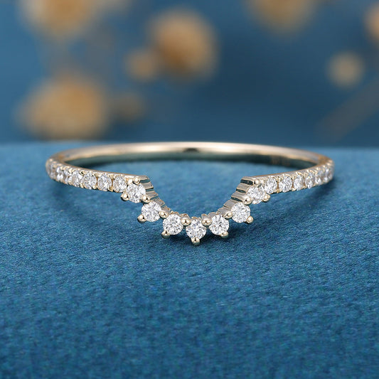 1.30 CT Round Shaped Moissanite Curved Wedding Band