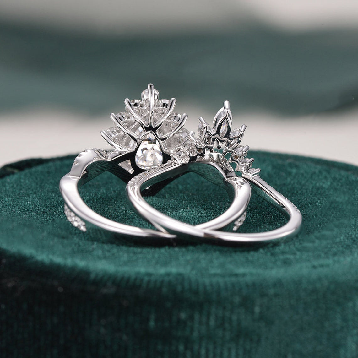 1.50 CT Pear Cut Twisted Art Deco Moissanite Bridal Ring Set