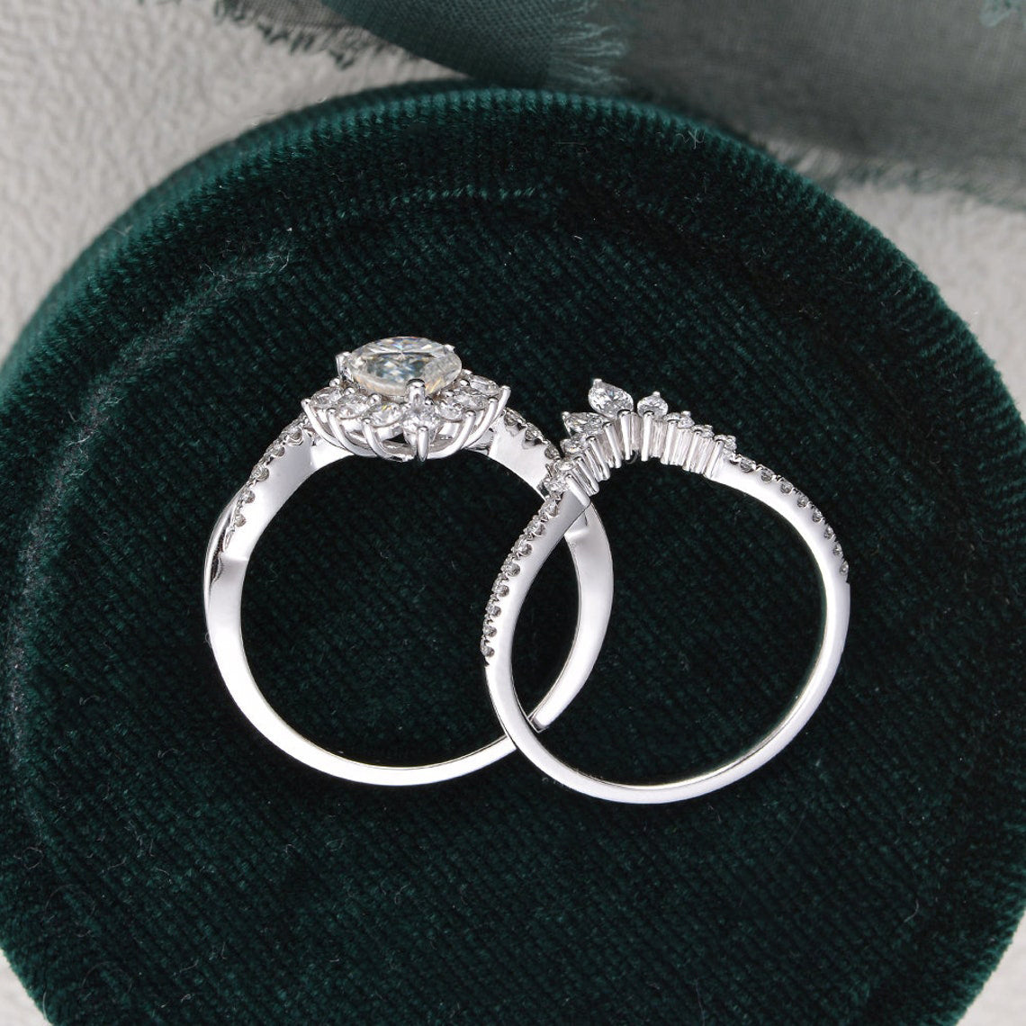 1.50 CT Pear Cut Twisted Art Deco Moissanite Bridal Ring Set