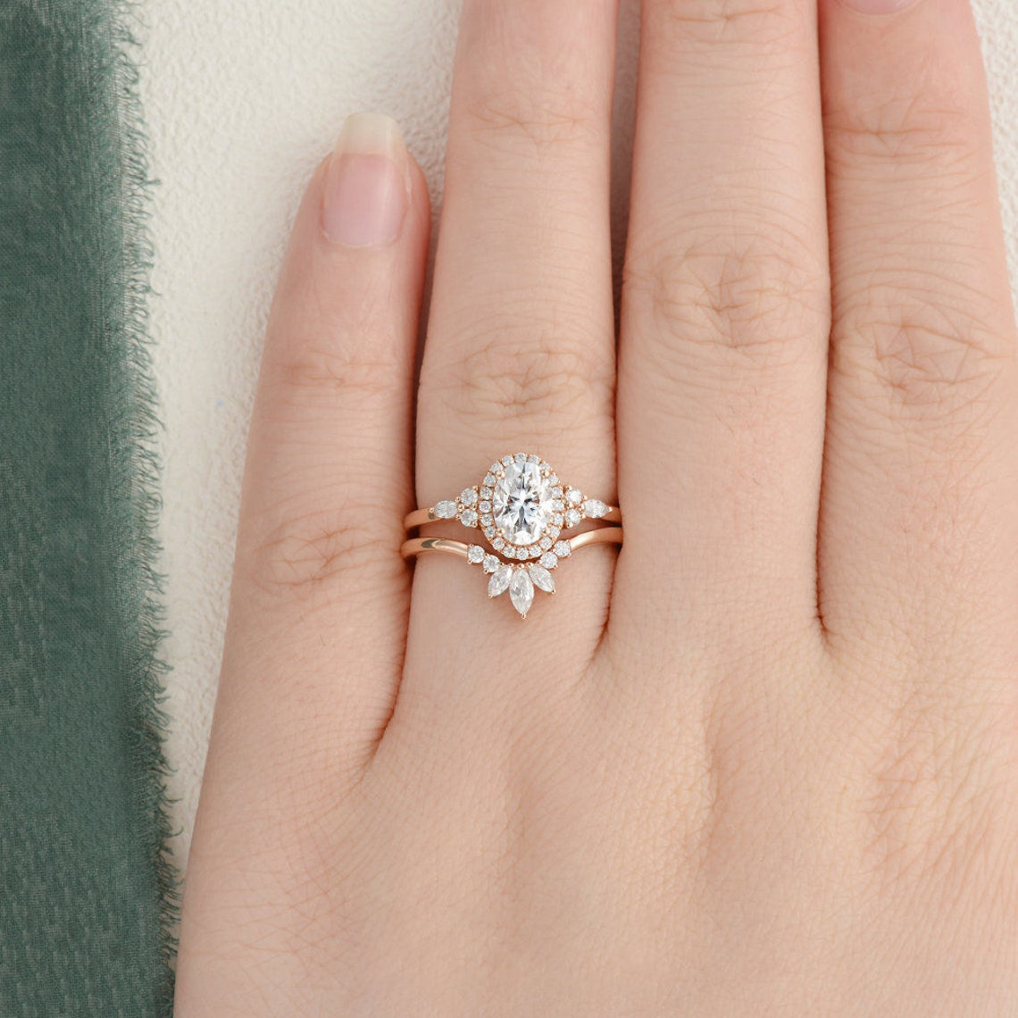 2.0 CT Oval Cut Cluster Halo Moissanite Bridal Ring Set