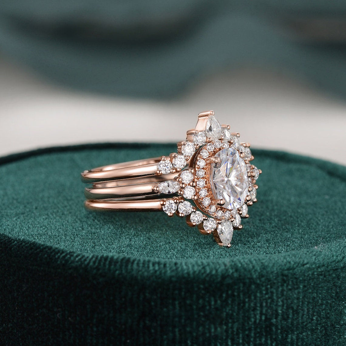1.0 CT Oval Cut Cluster Halo Moissanite Bridal Ring Set