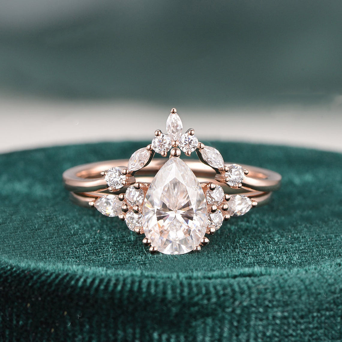 1.50 CT Pear Cut Cluster Moissanite Bridal Ring Set